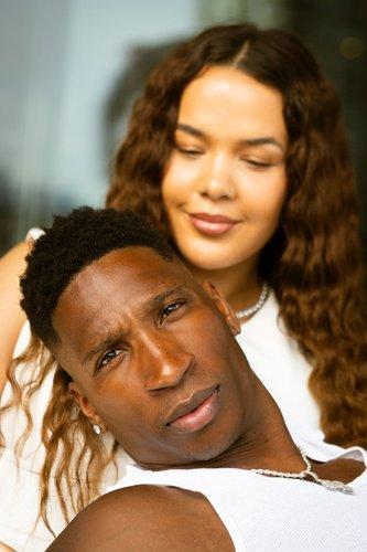 mobile - carousel-hero-element image-6